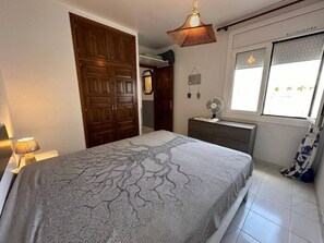 2 chambres, accès Internet, draps fournis