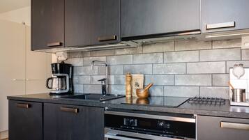 Apartment | Dapur peribadi | Kerusi tinggi