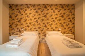 Habitació doble Comfort | Roba de llit d'alta qualitat i cobrellits