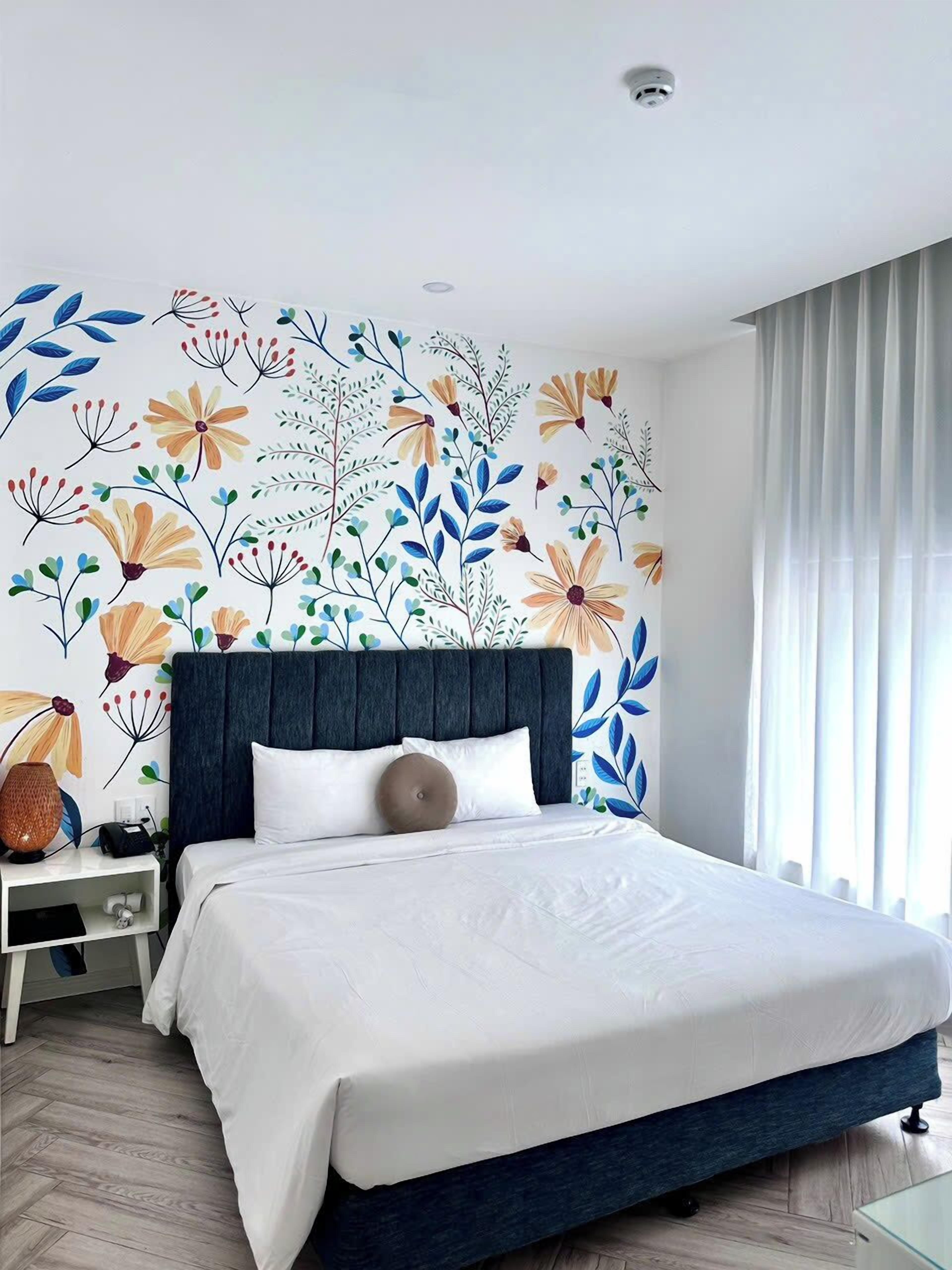 Standard Double Room | Free minibar items, free WiFi, bed sheets