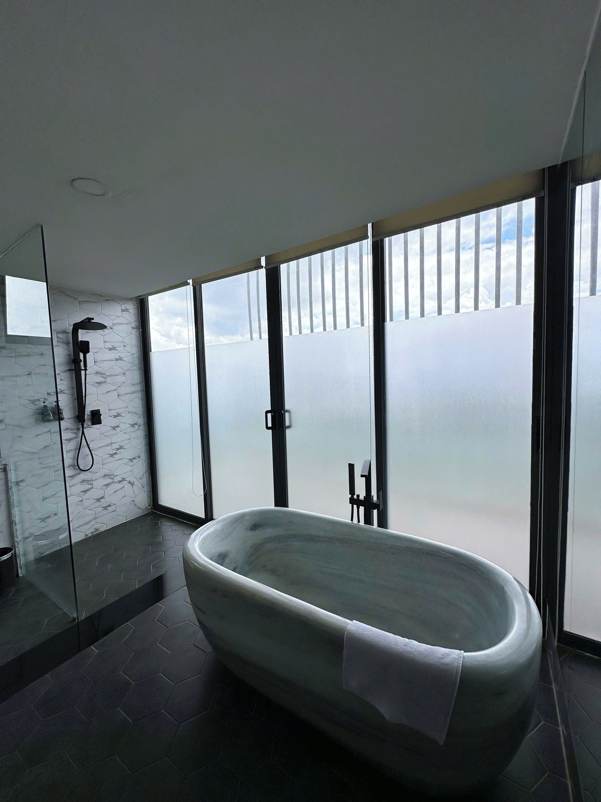 Family Apartment, 2 Bedrooms | Bathroom