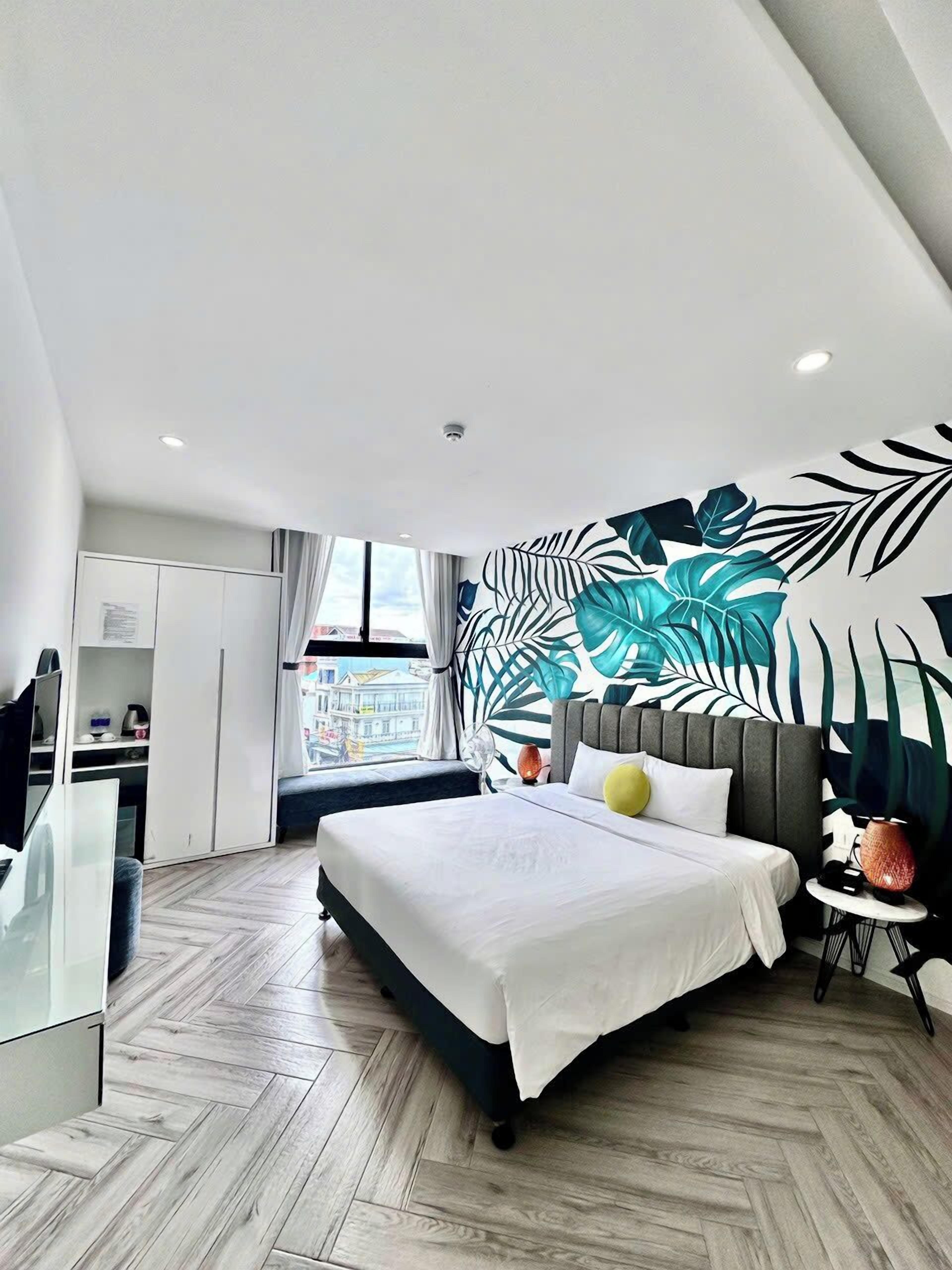 Classic Double Room | Free minibar items, free WiFi, bed sheets