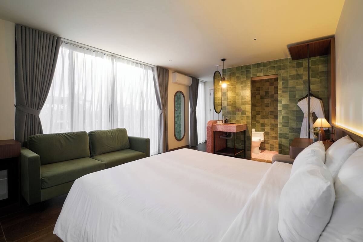 Chambre « Premier » avec lits jumeaux | Mini-bar avec articles gratuits, Wi-Fi gratuit, draps fournis