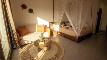 Comfort bungalow | 1 slaapkamer, een kluis op de kamer, een bureau