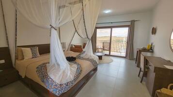 Comfort Bungalow | 1 bedroom, in-room safe, desk