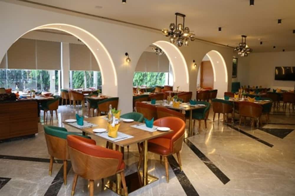 SRM Hotel Maraimalai Nagar