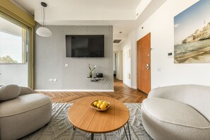 65-tommers smart-tv med digitale kanaler, tv