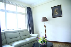 Luxury Suite | Living area