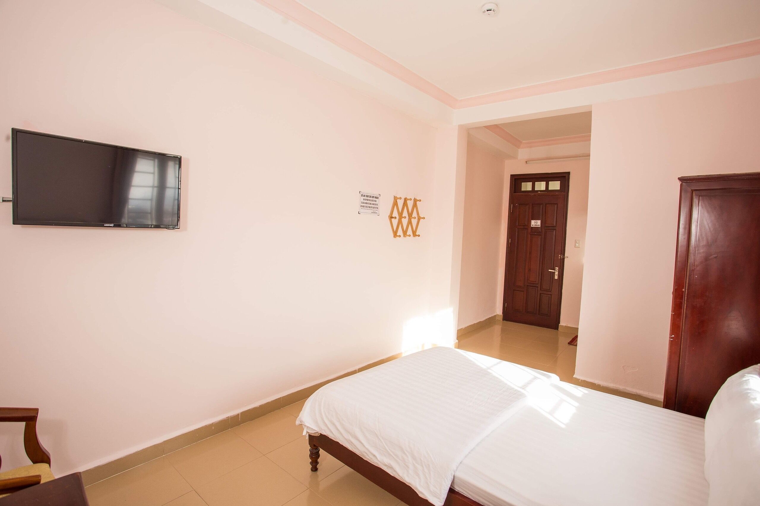 Eenvoudige tweepersoonskamer, voor 1 persoon | Luxe beddengoed, bedden met traagschuimmatras, gratis wifi, beddengoed