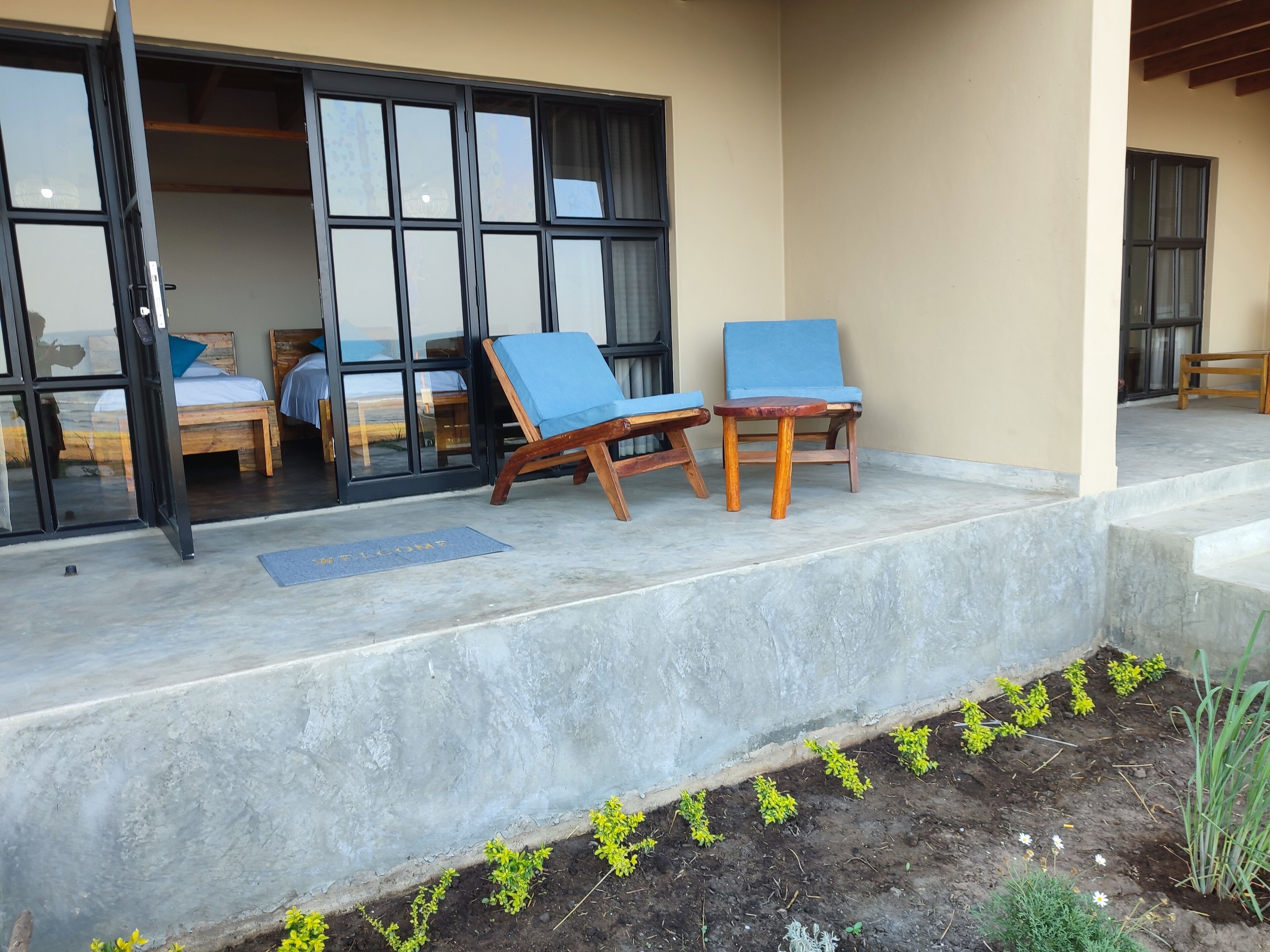 客室ごとに異なる装飾、デスク、ノートパソコン用作業スペース、WiFi (無料)