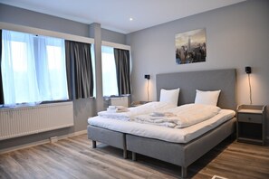 Habitación doble Deluxe | Escritorio, espacio para trabajar con laptop y wifi gratis 