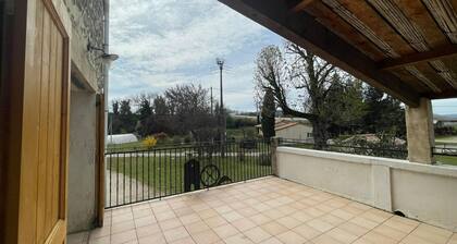 Appartement 5 personnes dans la campagne dromoise