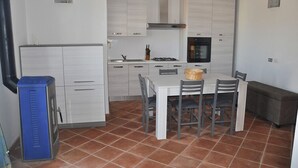 Private kitchen - Apt. Garden 2A (San Teodoro)