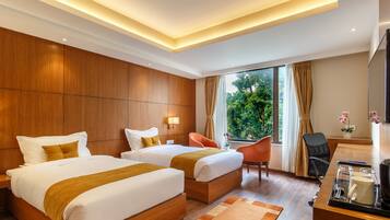 Minibar, desk, iron/ironing board, free WiFi