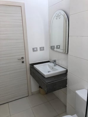 Bathroom - Lagoon view 3 br garden fouka bay TW2AG (El Dabaa)