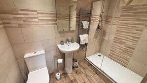 Unclassified image, 5 of 11, button - Fernhill Hotel (Rochdale)
