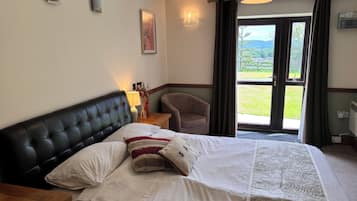 Traditional Double Room | Egyptian cotton sheets, premium bedding, down duvets