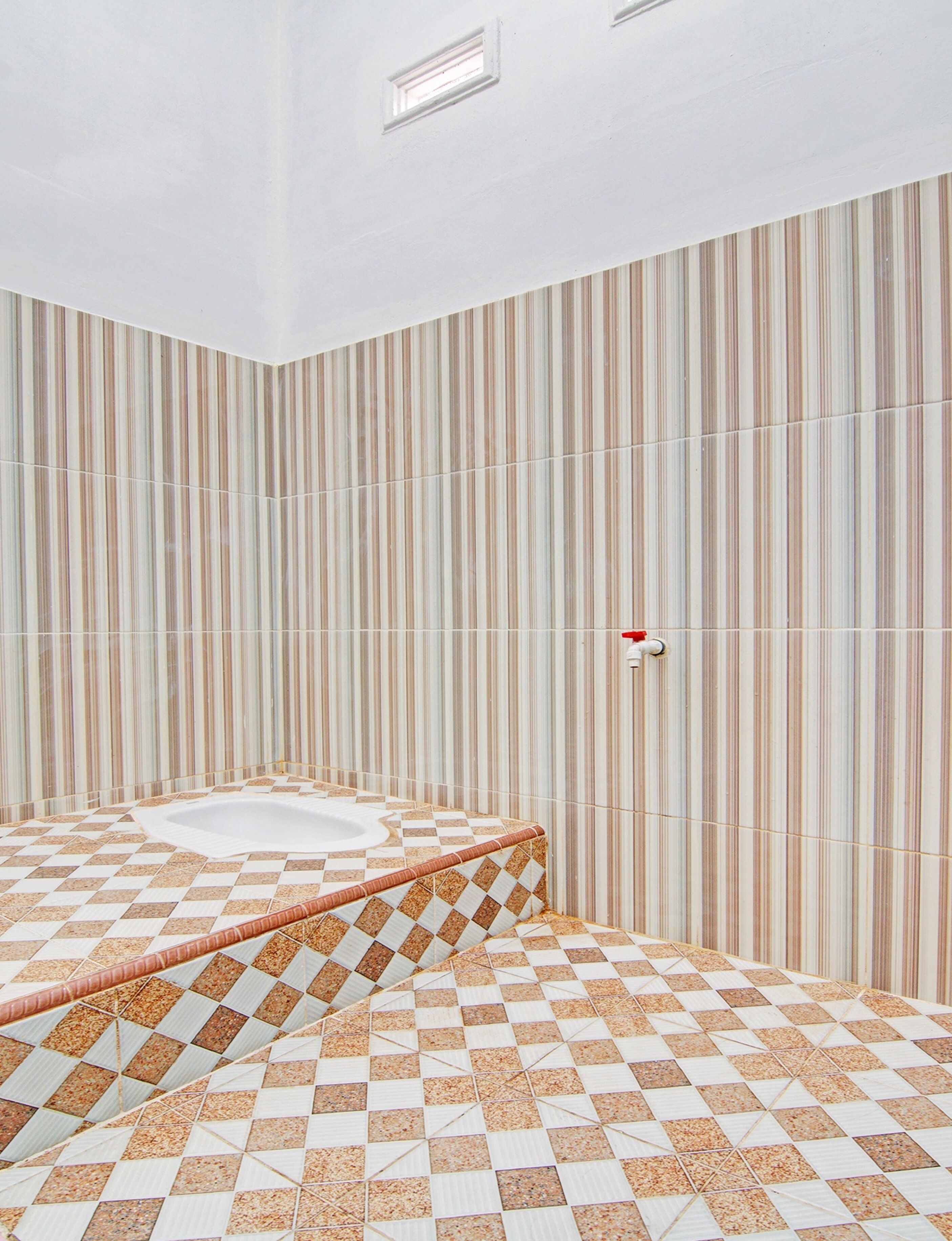 SPOT ON 91950 Guest House TekNong Syari