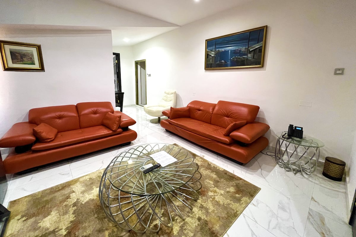 Executive Apartment | 1 bilik tidur, peralatan tempat tidur premium, gebar bulu kapas, meja