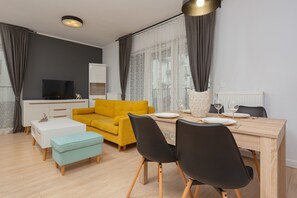 Apartamento, 1 quarto, sacada | 2 quartos, roupa de cama