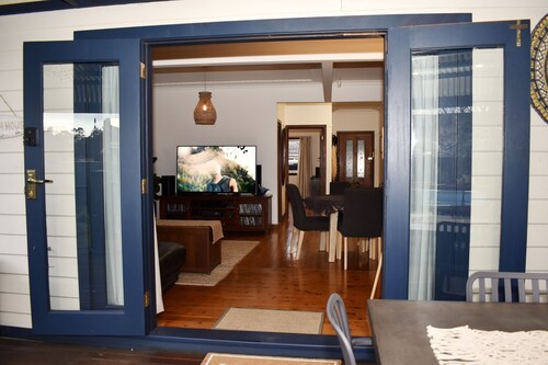 Beach House style home close to transport