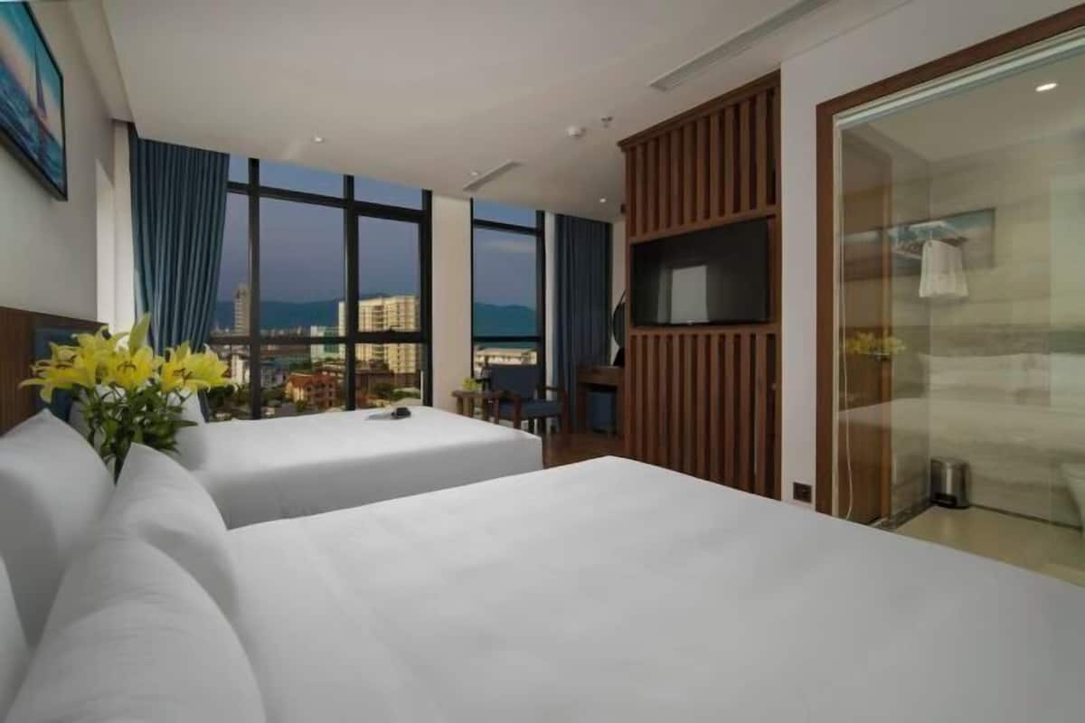 1 bedroom, Frette Italian sheets, premium bedding, Select Comfort beds