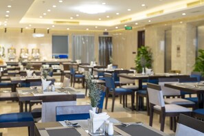 Restaurant - Ruby Star Hotel Da Nang (Da Nang)