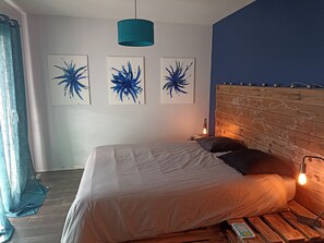 4 habitaciones, tabla de planchar con plancha y wifi gratis 