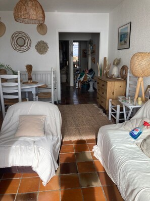 Interior - Bel Appartement T2 Front de Mer, vue Dégagée (Canet-en-Roussillon)