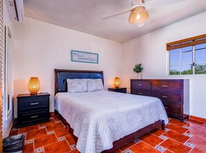 4 bedrooms, free WiFi, bed sheets - Casa Barquito: Spacious 4-bedroom getaway (San Felípe)