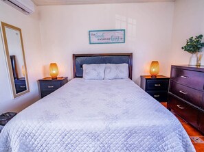 4 bedrooms, free WiFi, bed sheets - Casa Barquito: Spacious 4-bedroom getaway (San Felípe)