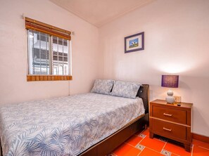4 bedrooms, free WiFi, bed sheets