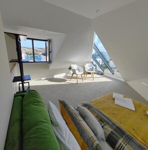 3 bedrooms, iron/ironing board, travel cot, free WiFi