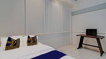 Chambre Double Ăconomique | Bureau, espace de travail pour ordinateur portable, Wi-Fi gratuit