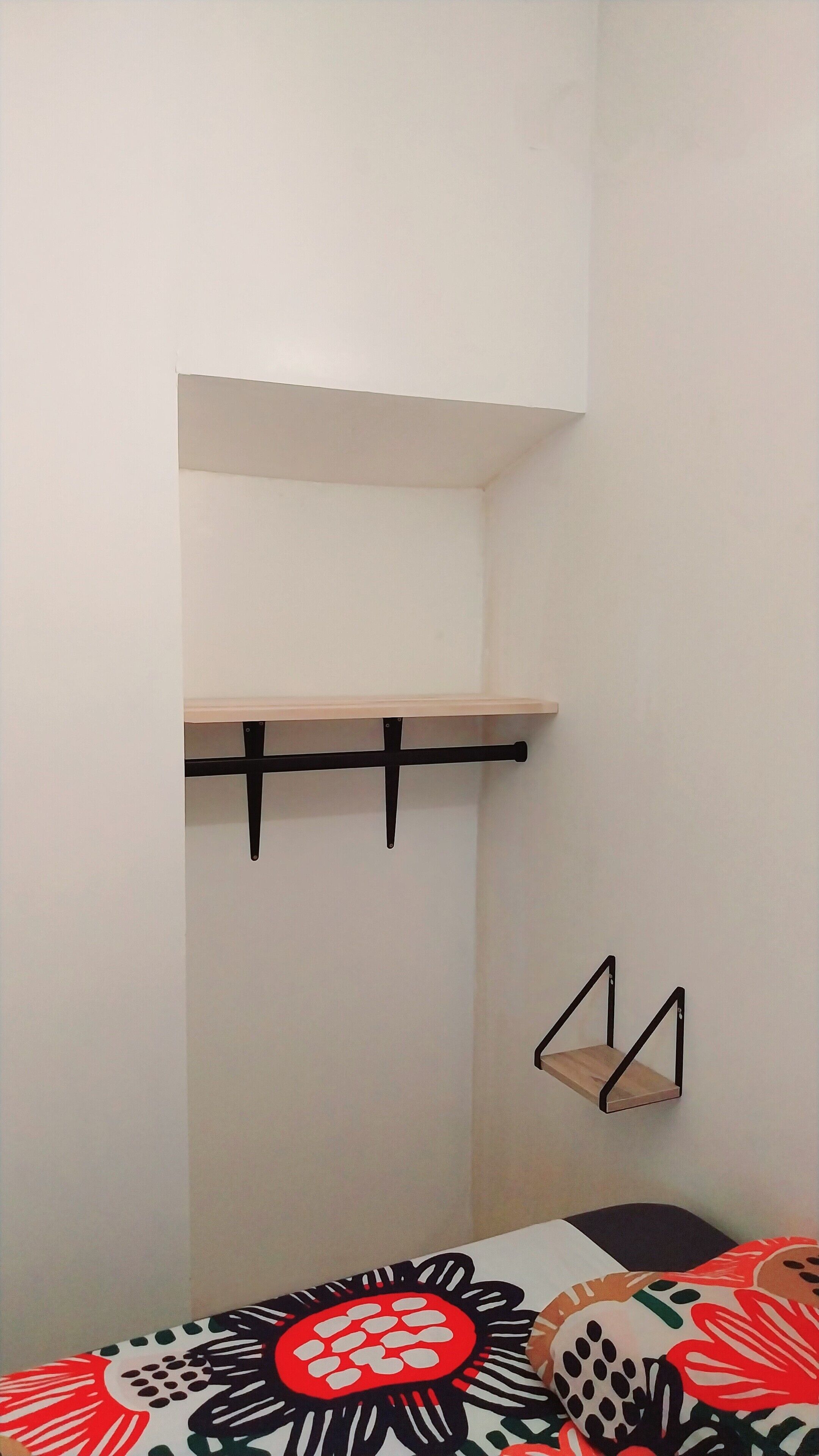 2 slaapkamers, een bureau, een strijkplank/strijkijzer, gratis wifi