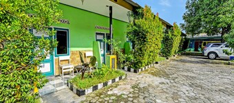 SPOT ON 91376 Hotel Bintang Flores