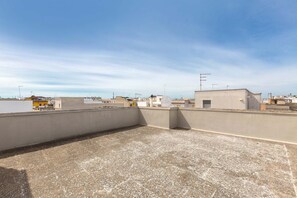 Apartment | Terrace/patio