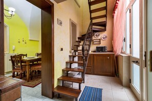 Apartment | Esszimmer
