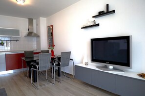 Dining - One bedroom apartment near the town center and the sea - Lumi (Umag)