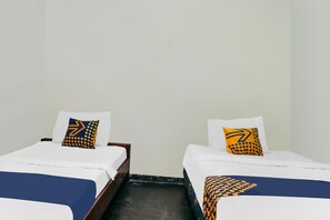 Laptop workspace, free WiFi, bed sheets