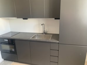 アパートメント | 専用キッチン | 冷蔵庫、電子レンジ、オーブン、コンロ