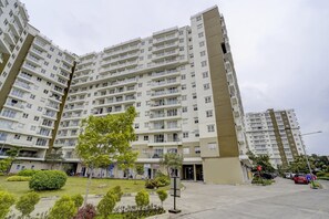 Front of property - Collection O 90205 Queen Rent Apartment Gateway Pasteur (Cimahi)