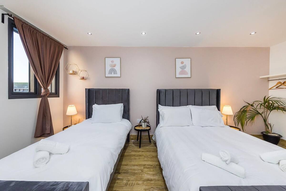 6B (Triple Room) | 1 ห้องนอน, ห้องเก็บเสียง, เตารีด/โต๊ะรีดผ้า, Wi-Fi ฟรี