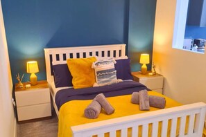 1 soverom, strykejern/-brett, wi-fi (inkludert) og sengetøy