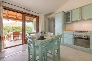 Private kitchen - Villa Princi 3cpA shared Swimming Pool (Olbia)