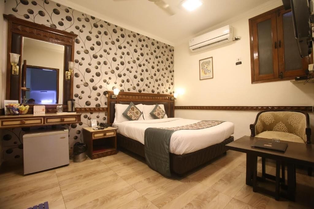 Photo - Hotel Amar Inn by Quadis - Lajpat Nagar