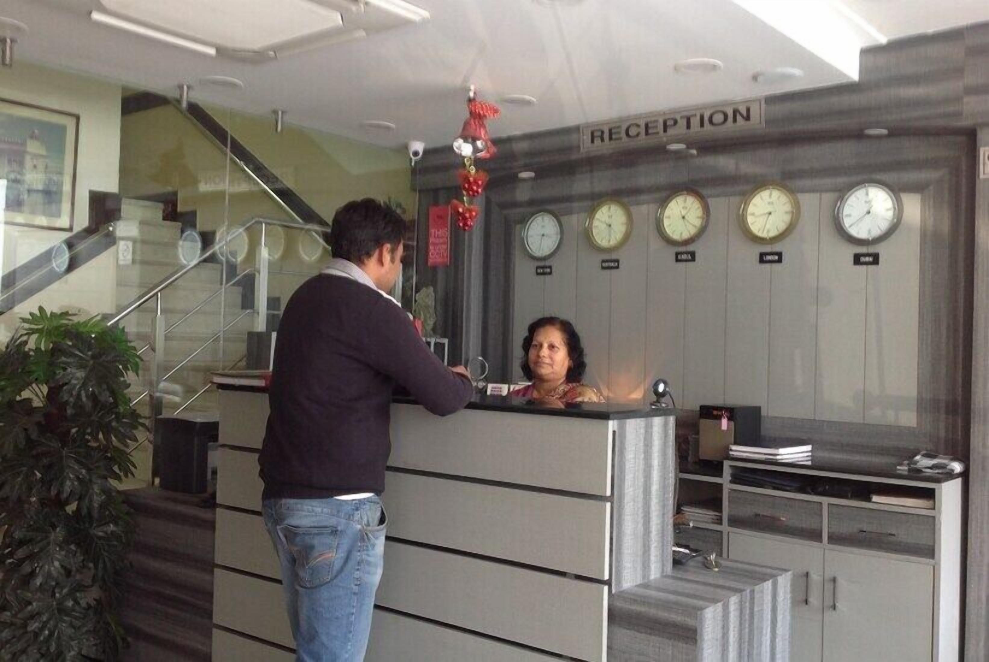 Photo - Hotel Amar Inn by Quadis - Lajpat Nagar