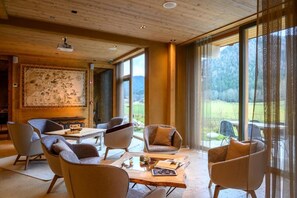 View from property - Boutique Hotel Vila Planinka (Jezersko)