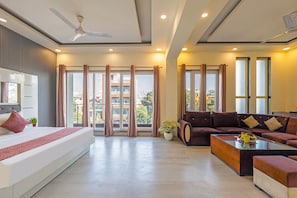 Presidential Room - The Metro Stay by ASPL (Noida)