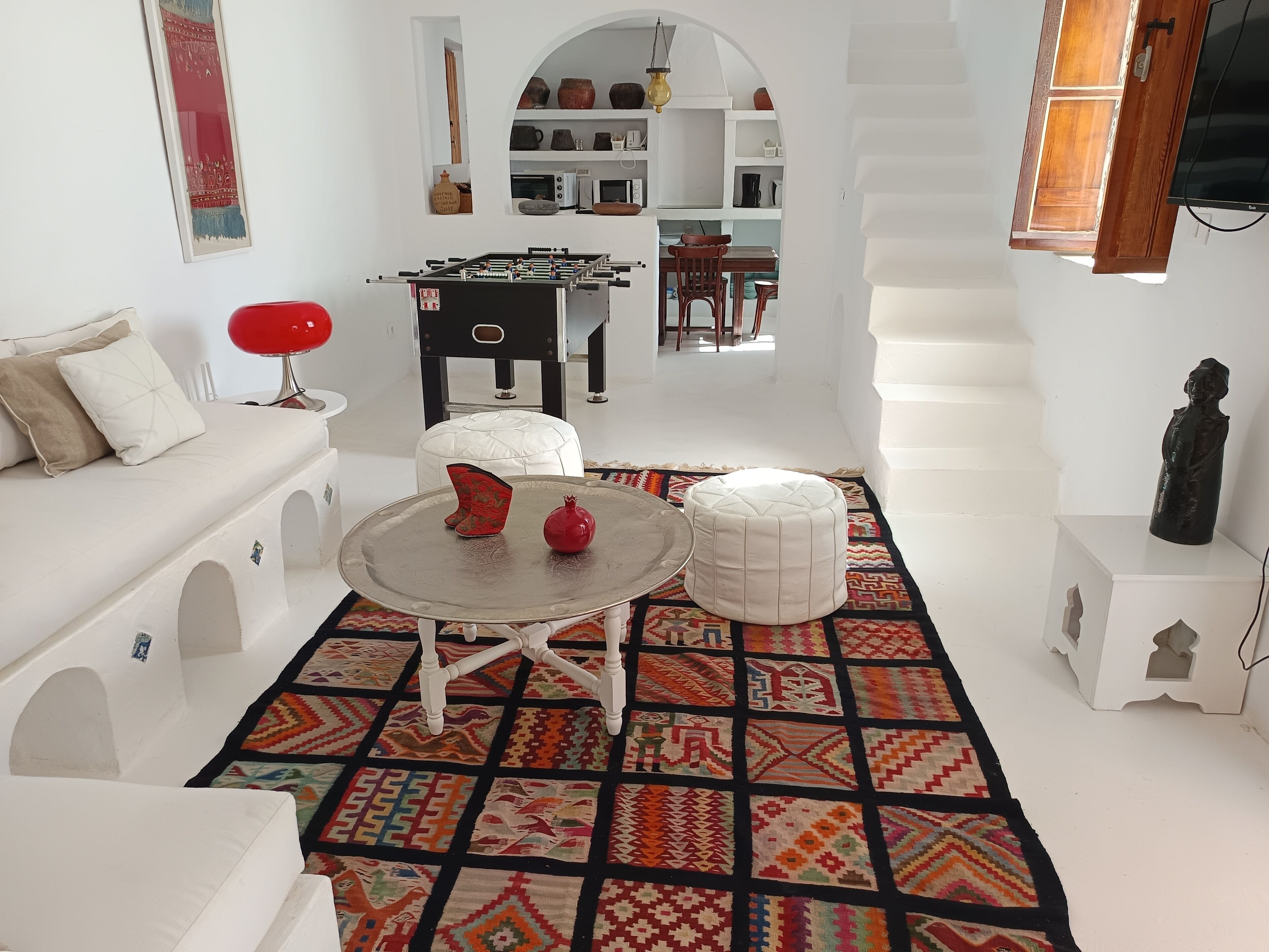 Tv, bordfodbold, bordtennisbord